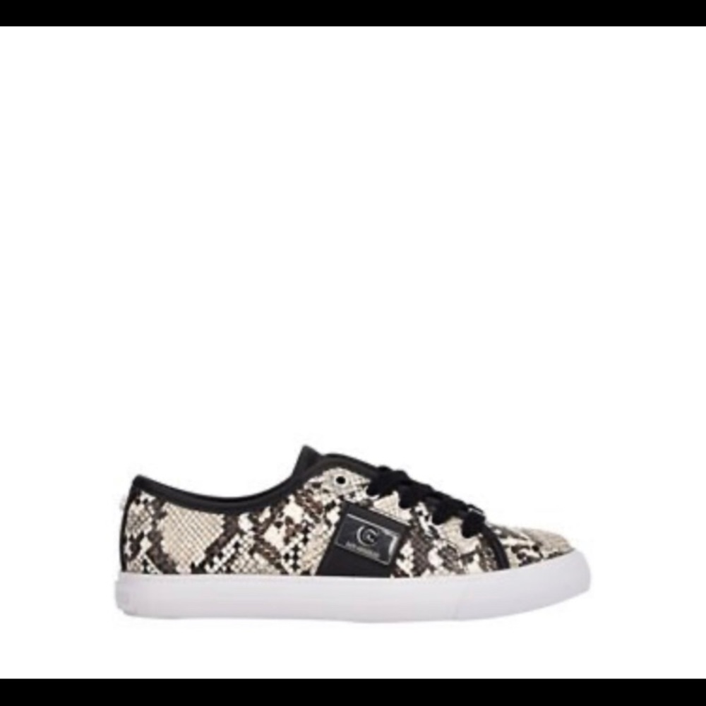 GBG Women’s Animal Print Shoes - Picture 2 of 5